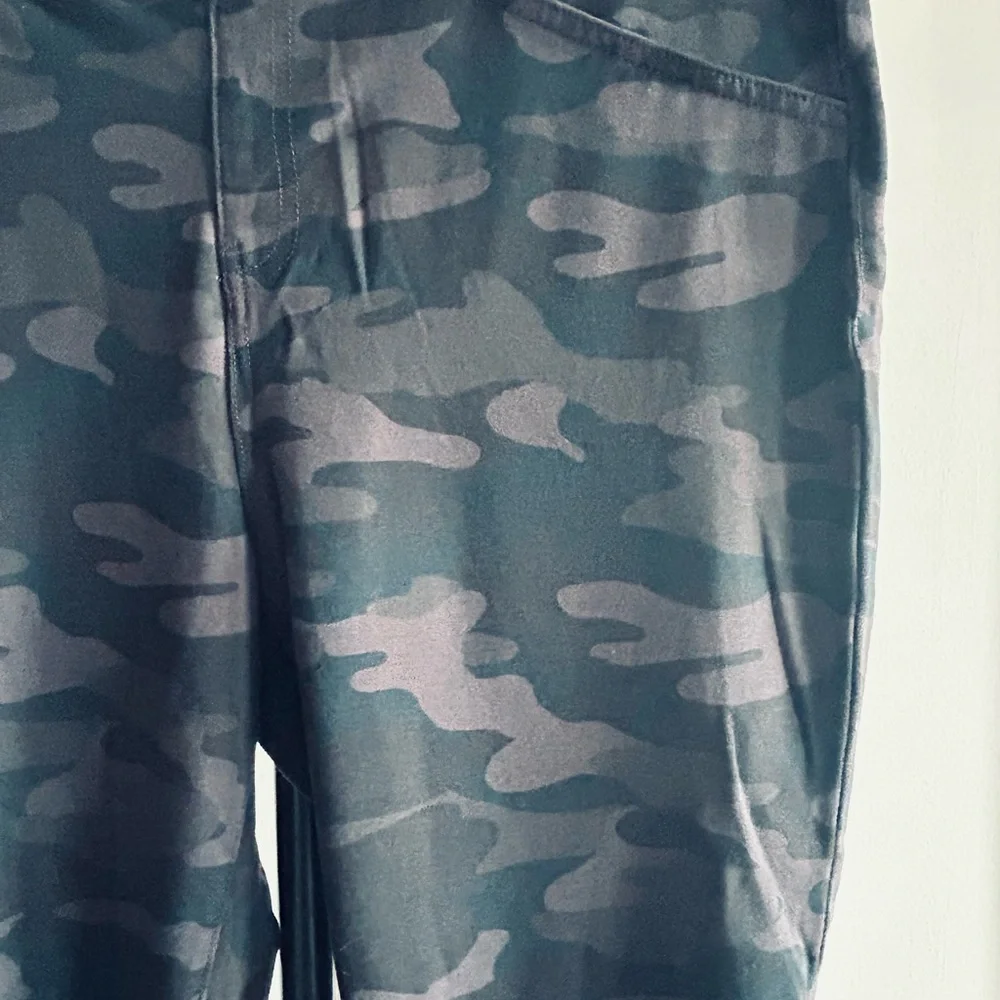 Knox Rose Camo XL leggings - Picture 2 of 5